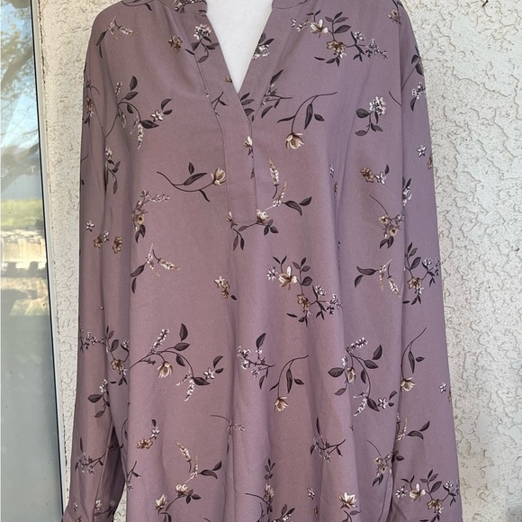 Hilary Radley Mauve Floral Split-Neck Blouse - Picture 3 of 8